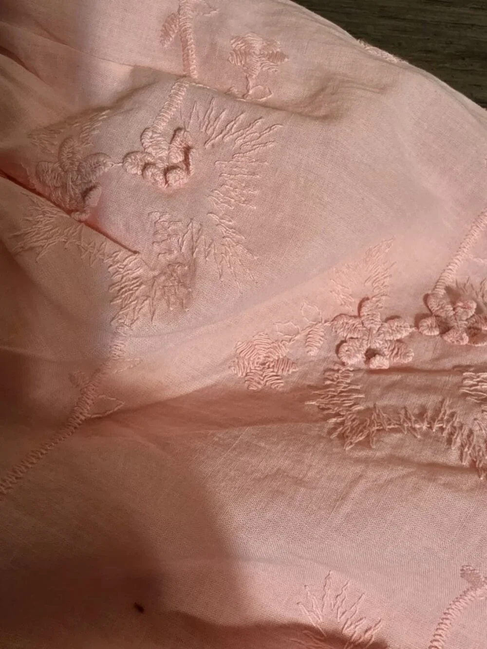 Pink Embroidered Puff Sleeve Top Medium V Neck Boho Casual Small Hole - Picture 6 of 10
